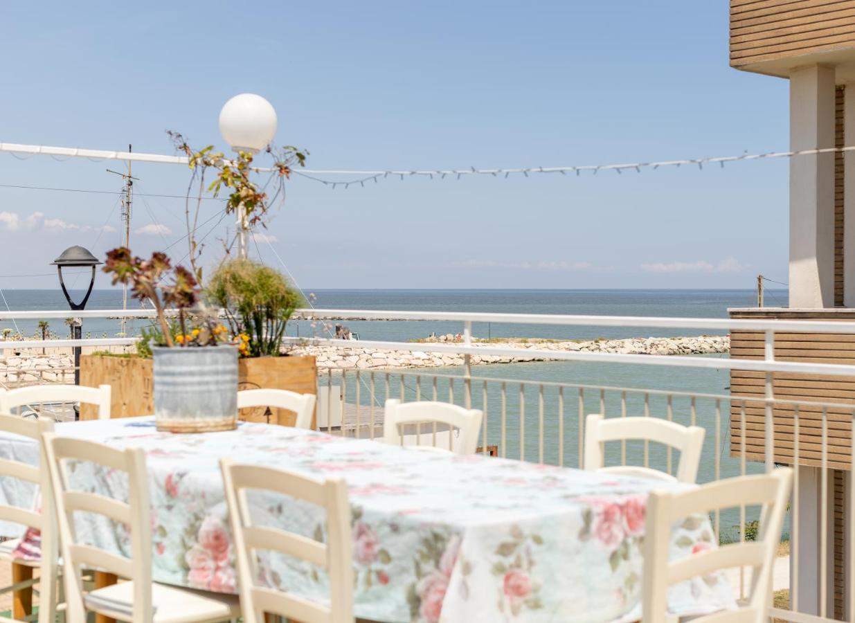 Hotel Villa Maris Rimini Luaran gambar
